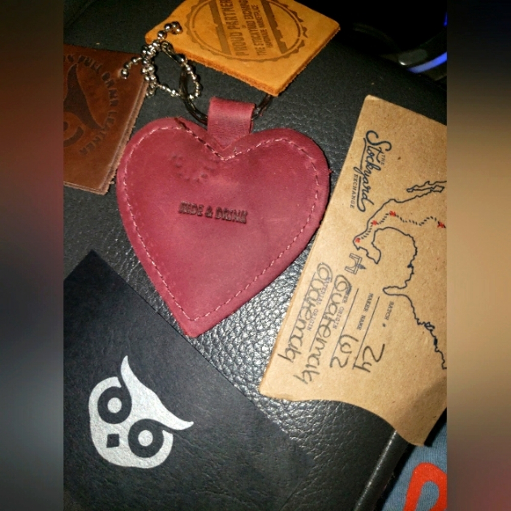 Hide & Drink Heart-Shaped Leather Keychain Unisex NIB.